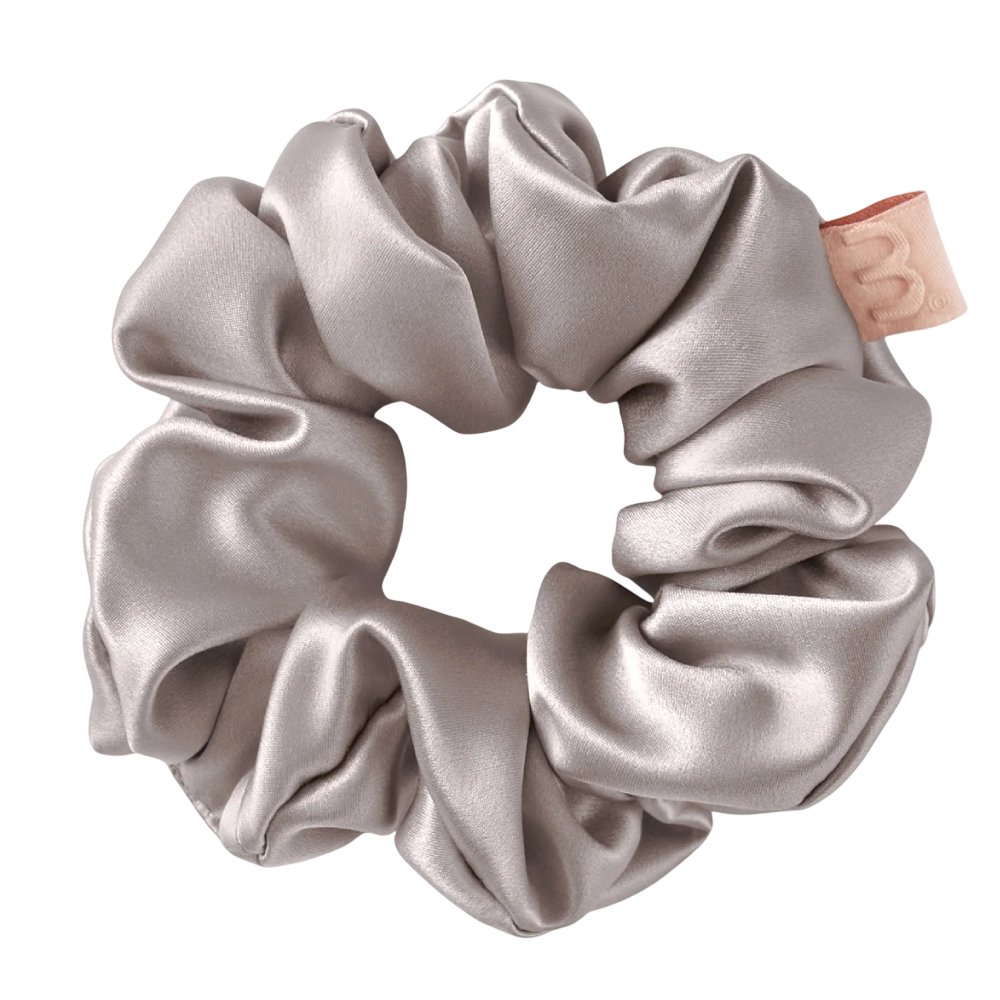 MON MOU Silk Large Scrunchie Taupe - Об'ємна резинка для волосся з натурального шовку MON MOU Silk Large Scrunchie Taupe - Об'ємна резинка для волосся з натурального шовку